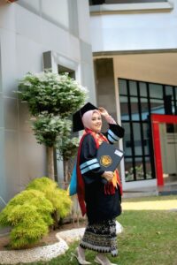 <center>Wisuda Magister Kimia FMIPA </br> UNILA tahun 2023</center>